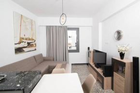 Downtown Sunny Apartment